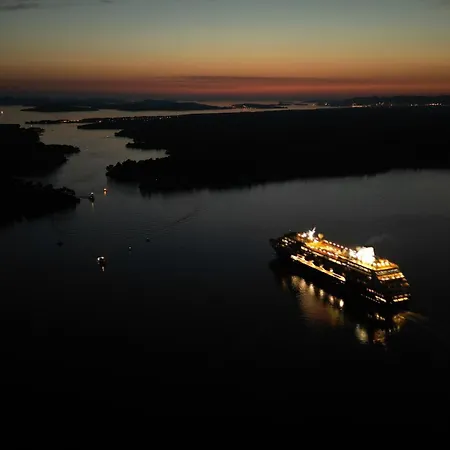 Basic Mansion 4* 希贝尼克