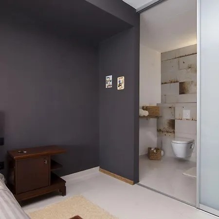 Basic Mansion Гостевой дом