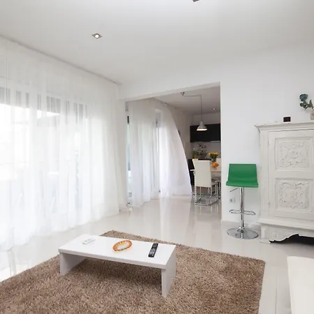 Basic Mansion Sibenik Gasthof