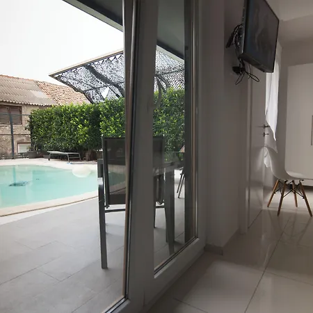 Basic Mansion Plus With Swimming Pool & Free Parking