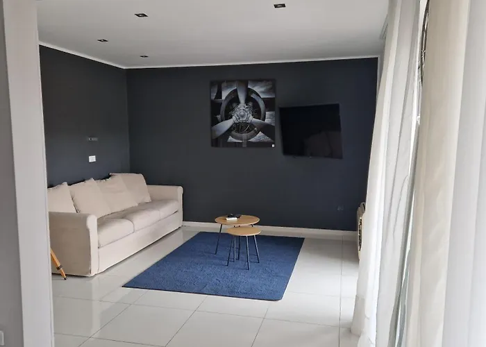 Vendégház Basic Mansion