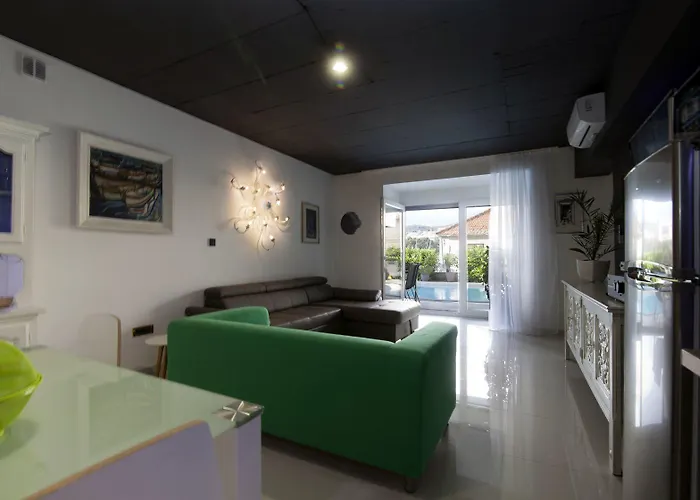 Basic Mansion Sibenik 4*