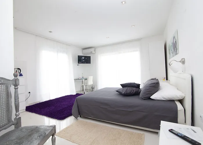 Basic Mansion 希贝尼克